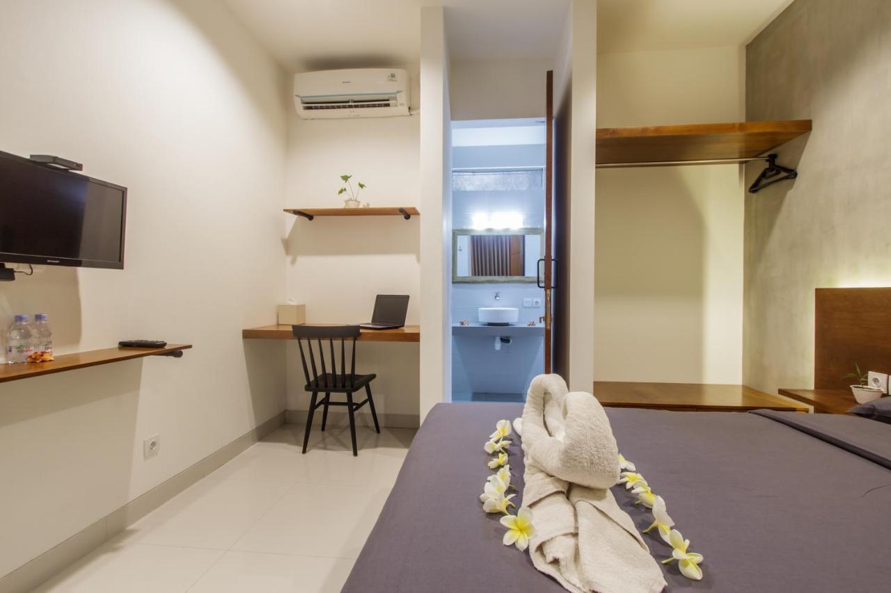 The Jero 18 Kuta Guest House Екстериор снимка