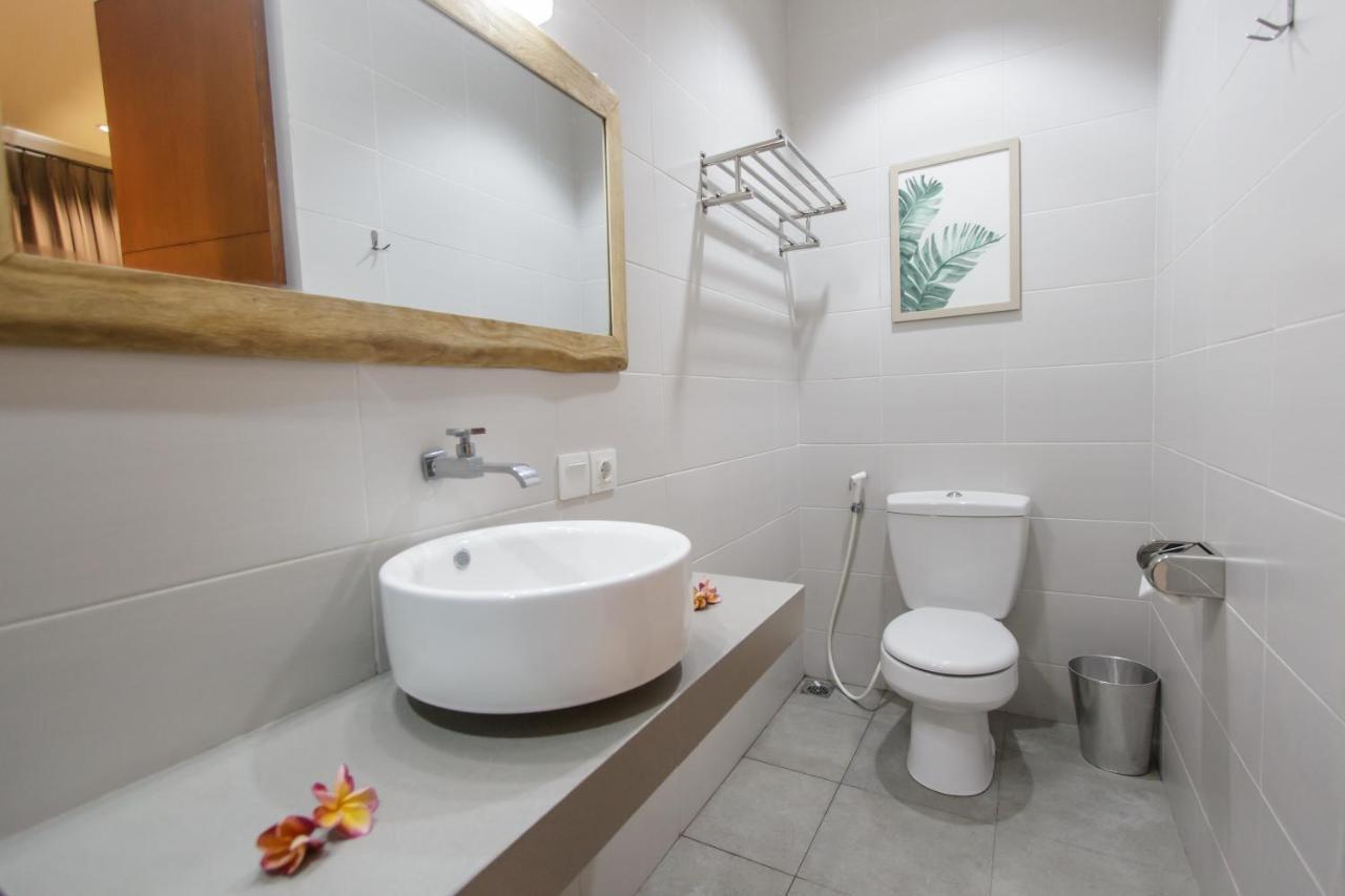 The Jero 18 Kuta Guest House Екстериор снимка