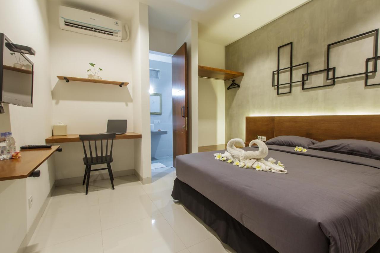 The Jero 18 Kuta Guest House Екстериор снимка